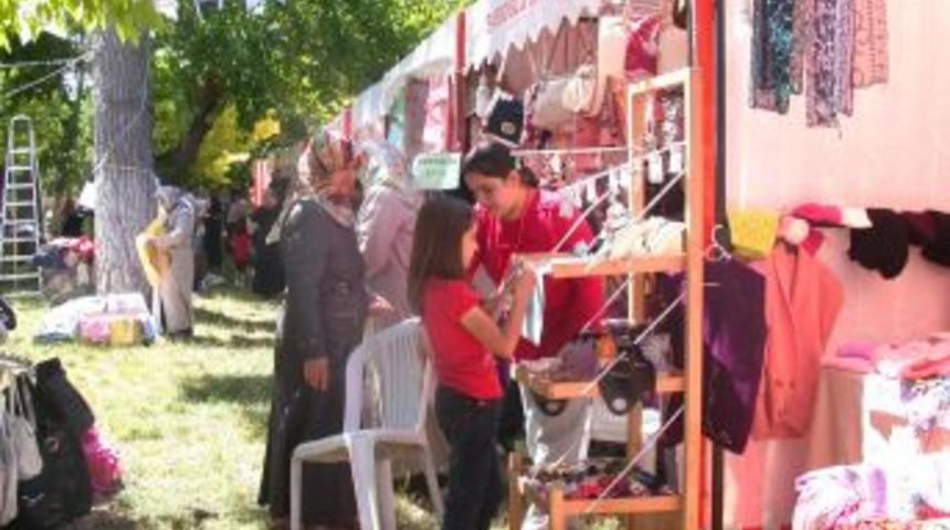 Tavas&rsquo;ta Eğitim Yararına Kermes D&uuml;zenlendi
