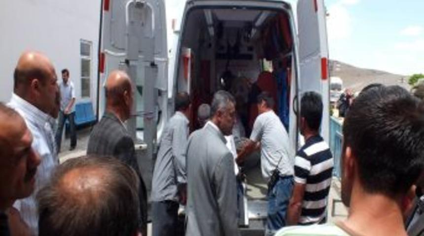 K&ouml;m&uuml;r Havzasında Trafik Kazası: 1 &Ouml;l&uuml;