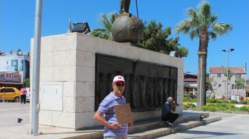 Duran Adam Eylemi Urla&rsquo;ya Da Sı&ccedil;radı