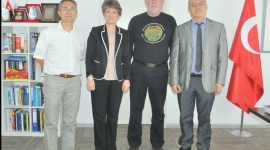 Barış G&ouml;n&uuml;ll&uuml;s&uuml; Daniel Leahy &ldquo;memleketi&rdquo; T&uuml;rkiye&rsquo;de