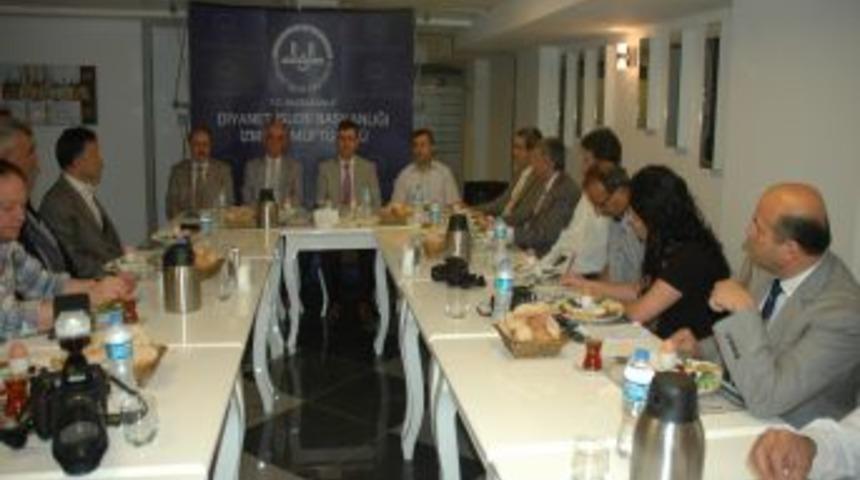 İzmir'de Camiler &Ccedil;ocuk A&ccedil;acak