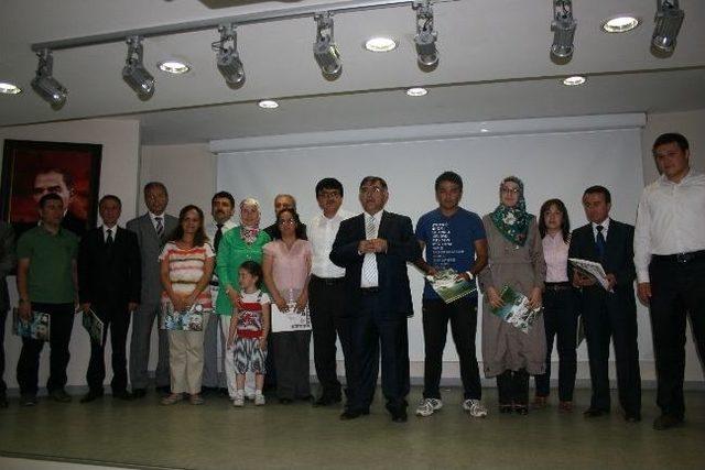 D&uuml;zce Valisi Yılmaz dan &Ouml;ğretmenlere Başarı &Ouml;d&uuml;l&uuml; 1