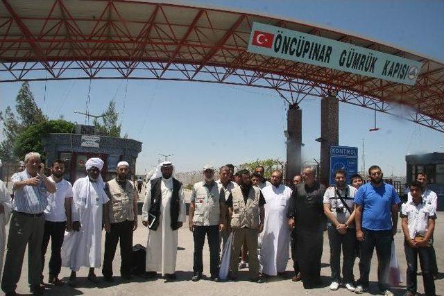 &lsquo;suriye Halkına Destek Ve İnsani Yardım K&uuml;resel Konvoyu&rsquo; Uğurlandı 1