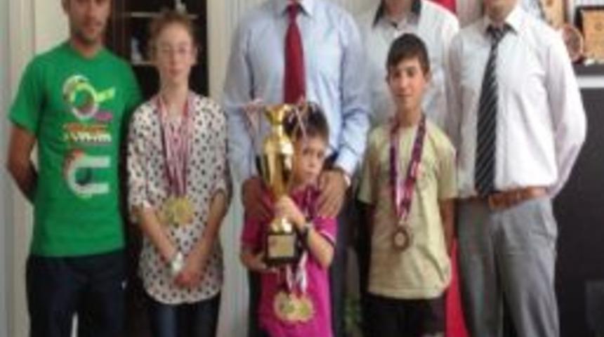 Badminton Antren&ouml;r&uuml; Barış Kılı&ccedil;kaya: