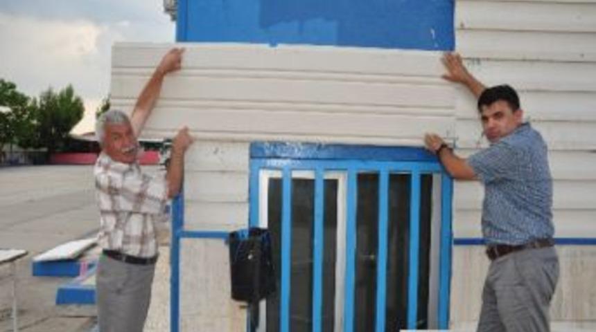 Torbalı&rsquo;da Muhtar Ve Okul M&uuml;d&uuml;r&uuml; Dayanışması