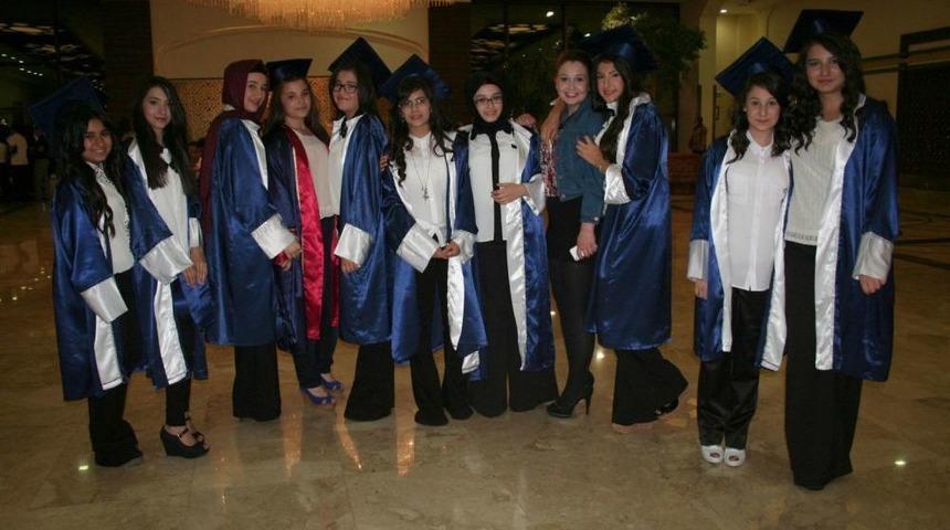 Emine Nakıboğlu Koleji, 13. D&ouml;nem Mezunlarını Uğurladı