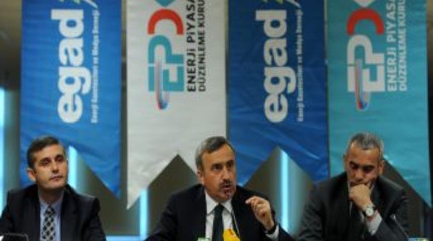 Akaryakıt Satışları Arefe G&uuml;nlerinde Tavan Yaptı