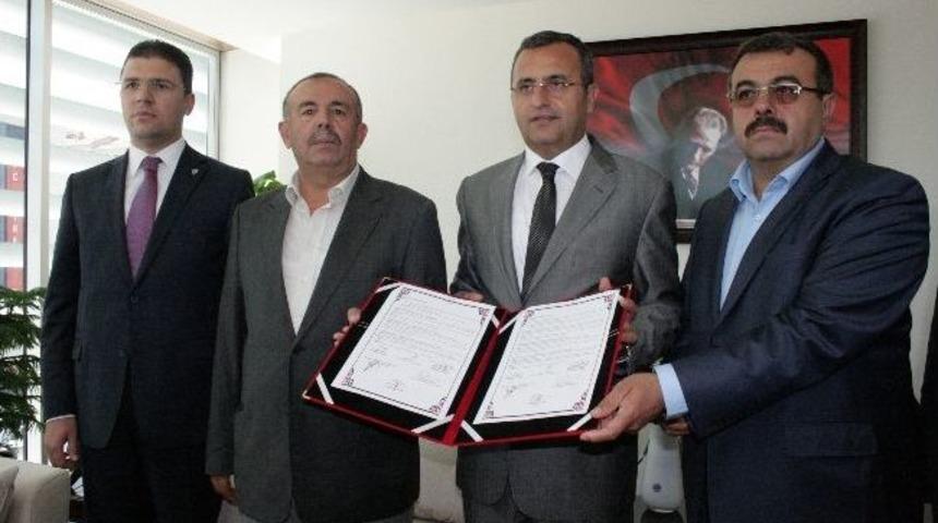 Babaları İ&ccedil;in Okul Yaptıracaklar