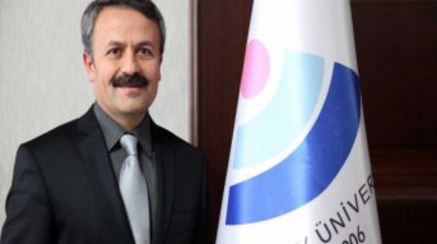 Rekt&ouml;r Acar, Gezi Parkı Eylemlerini Değerlendirdi