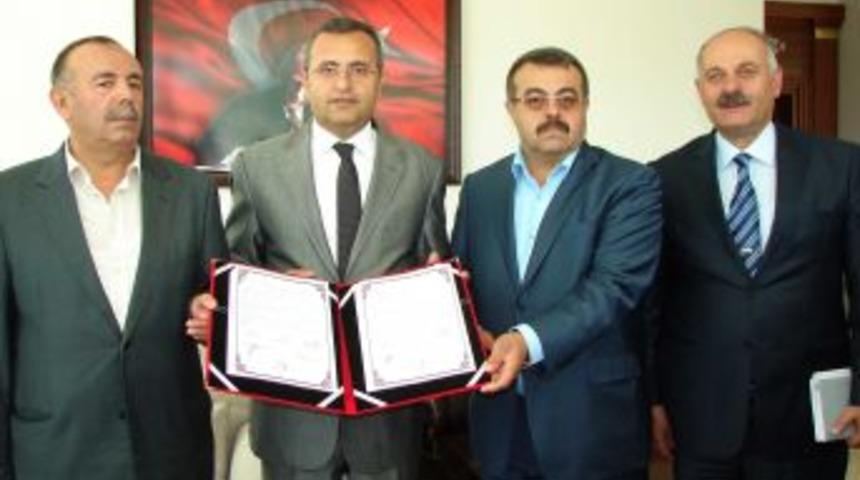 &Ccedil;ivrilli Hayırsever Kardeşler Babaları Adına Anaokulu Yaptırıyor