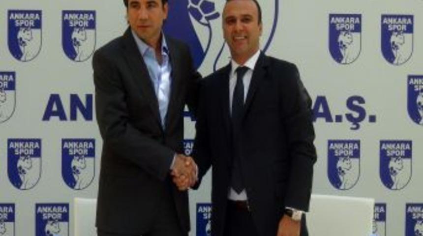 Osman &Ouml;zk&ouml;yl&uuml;, Ankarspor'a Imza Attı