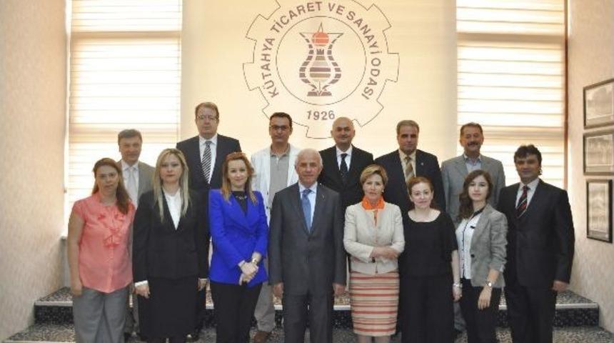 Kutso'ya 'tebrik' Ziyaretleri S&uuml;r&uuml;yor