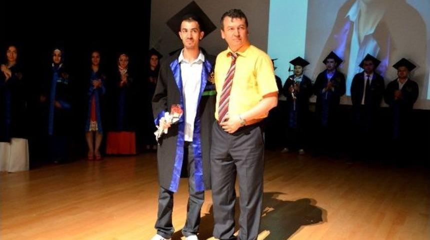 Aib&uuml;&rsquo;de Mezun Olan Fizyoterapistler Ant İ&ccedil;ti