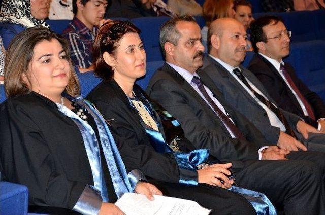 Aib&uuml;&rsquo;de Mezun Olan Fizyoterapistler Ant İ&ccedil;ti 1