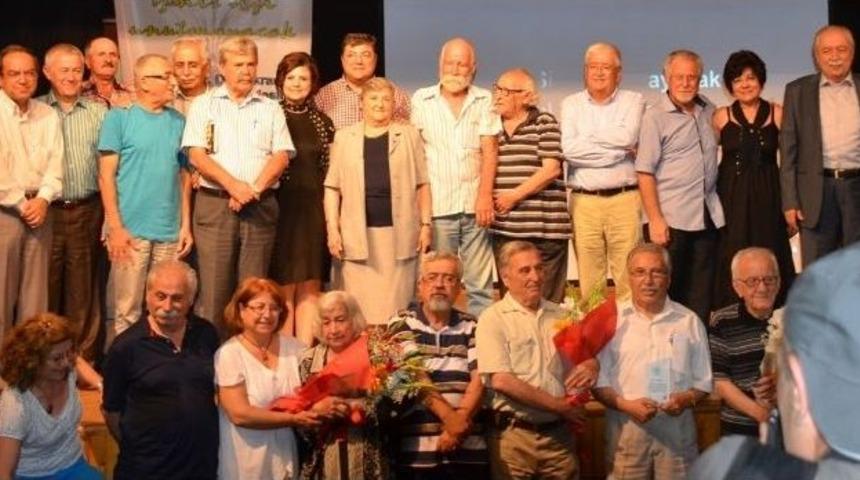 İzmir'de Duygu Y&uuml;kl&uuml; Bir Etkinlik