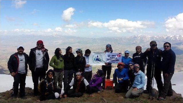 Van daki Dağlar Dağcıların G&ouml;zdesi Oldu 1