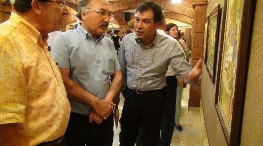 Hikmet &Ouml;z&rsquo;&uuml;n Modern Mozaik Resim Sergisi A&ccedil;ıldı