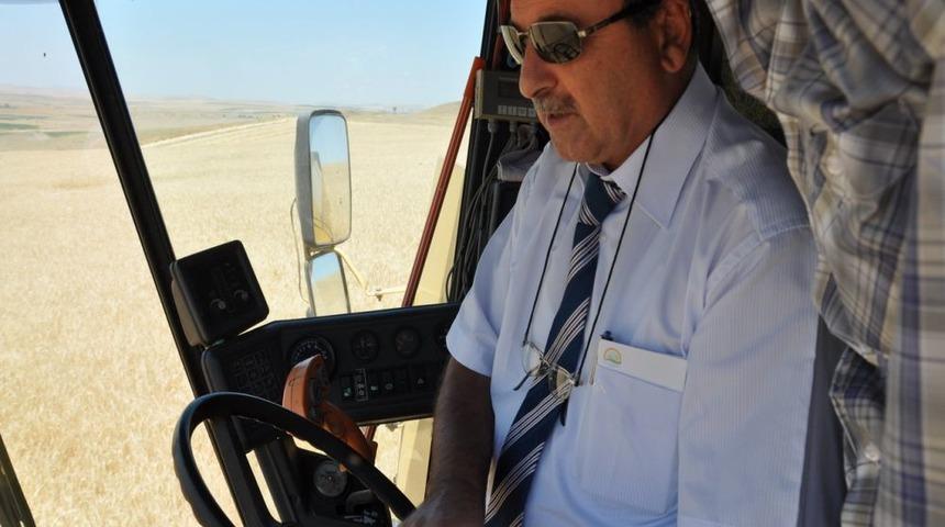 Ankara&rsquo;nın Ilk Hasadı Polatlı&rsquo;da Yapıldı