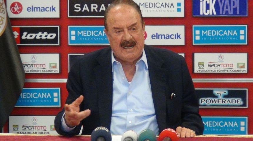 İlhan Cavcav: TFF Yabancı Futbolcu Sayısını Değiştirmezse Kendi Değişir