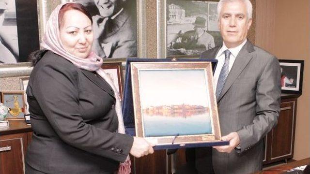 Afganistan’ın İlk Kadın Kaymakamından Bozbey’e Ziyaret