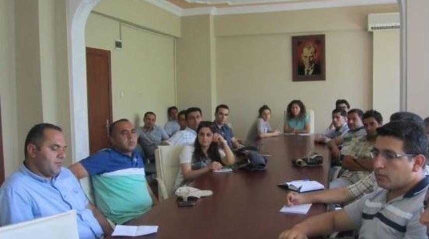 Doğru İletişim Ve Beden Dili Antatılıyor