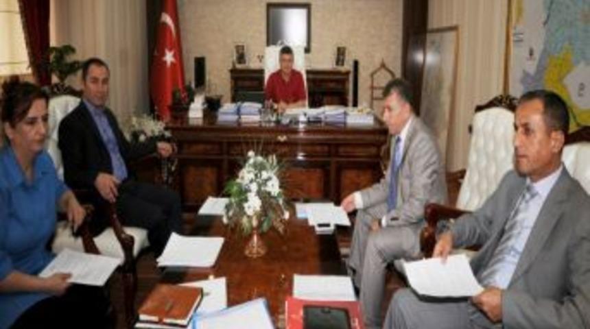 OSB Y&ouml;netim Kurulu, Vali Arslan Başkanlığında Toplandı