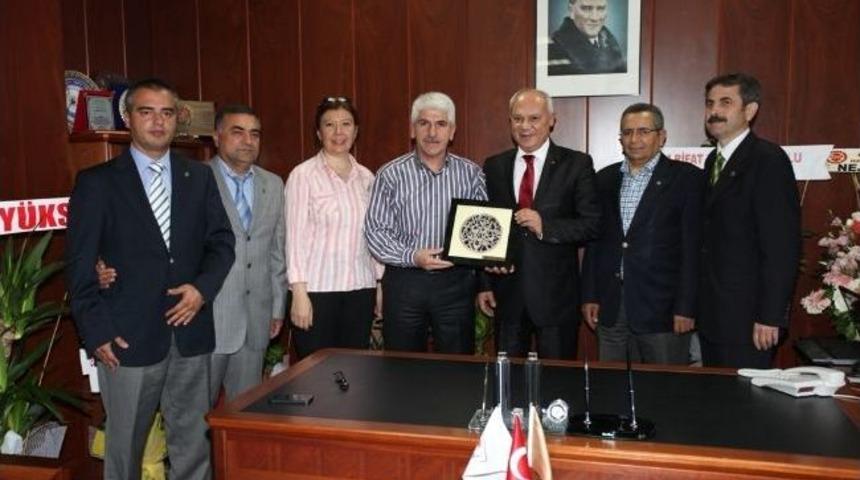 Başkan Sakallı'dan Ticaret Borsası'na Hayırlı Olsun Ziyareti
