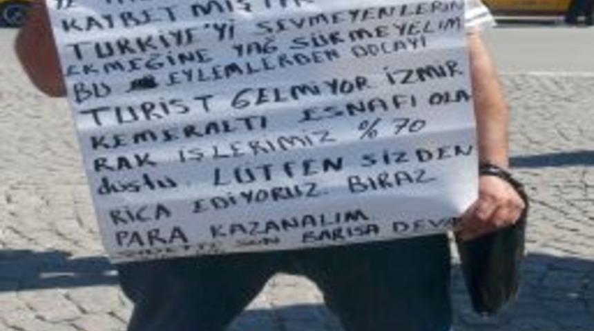 İşleri Azalan İzmirli Esnaf, Taksim&rsquo;de Eylem Yaptı