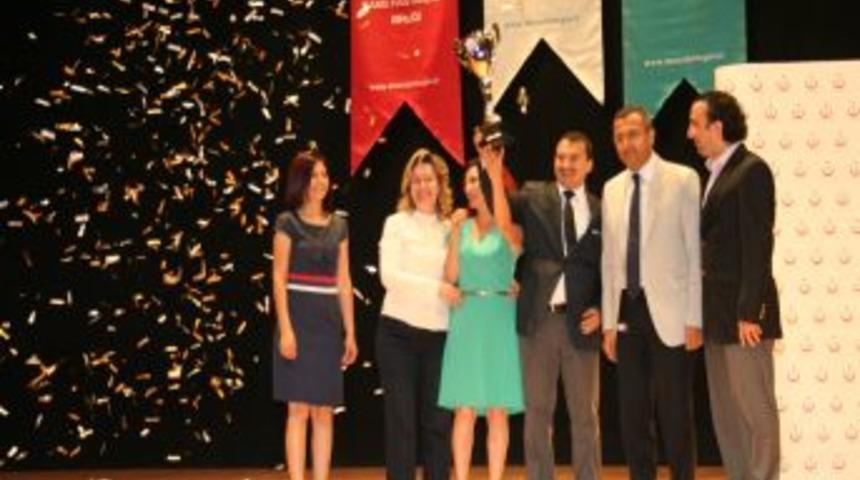 Denizli&rsquo;de Başarılı Hastanelerin Projeleri &Ouml;d&uuml;llendirildi