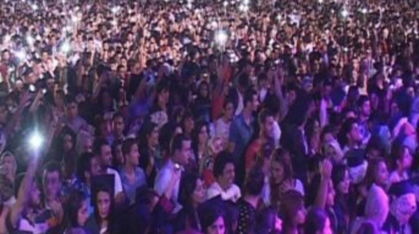 Elazığ'da 4 Bin 500 &Ouml;ğrenci Mezuniyet Sevinci Yaşadı