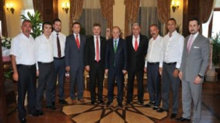 Antalya Karadenizliler Derneği&rsquo;den Vali &Ouml;zt&uuml;rk'e Ziyaret