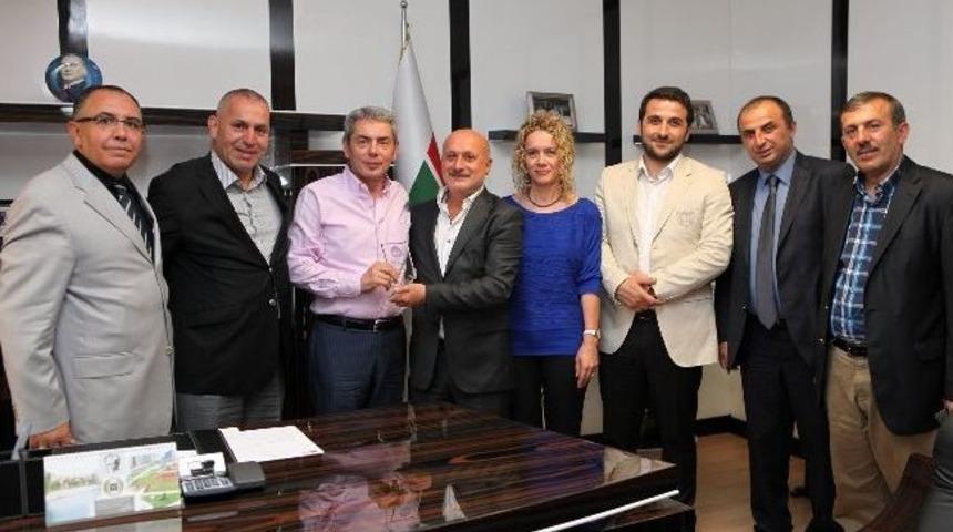 Kar-der&rsquo;den Başkan Yaşar&rsquo;a Teşekk&uuml;r Ziyareti