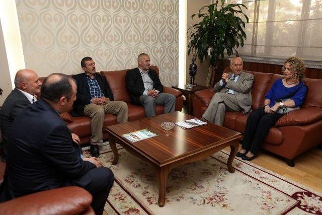 Kar-der&rsquo;den Başkan Yaşar&rsquo;a Teşekk&uuml;r Ziyareti 1