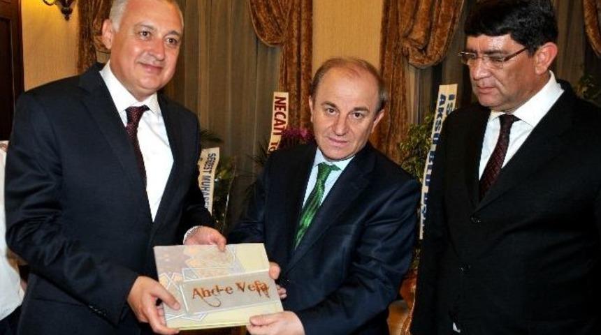 Aesob Y&ouml;netiminden Vali &Ouml;zt&uuml;rk'e Ziyaret