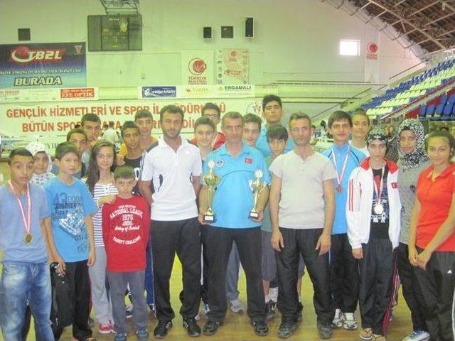 Tekvandocular, Balıkesir den Kupayla D&ouml;nd&uuml; 2