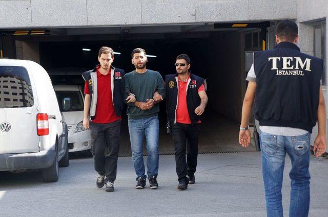 Ter&ouml;r Operasyonundan G&ouml;zaltına Alınanlar Adliyeye Sevk Edildi 1