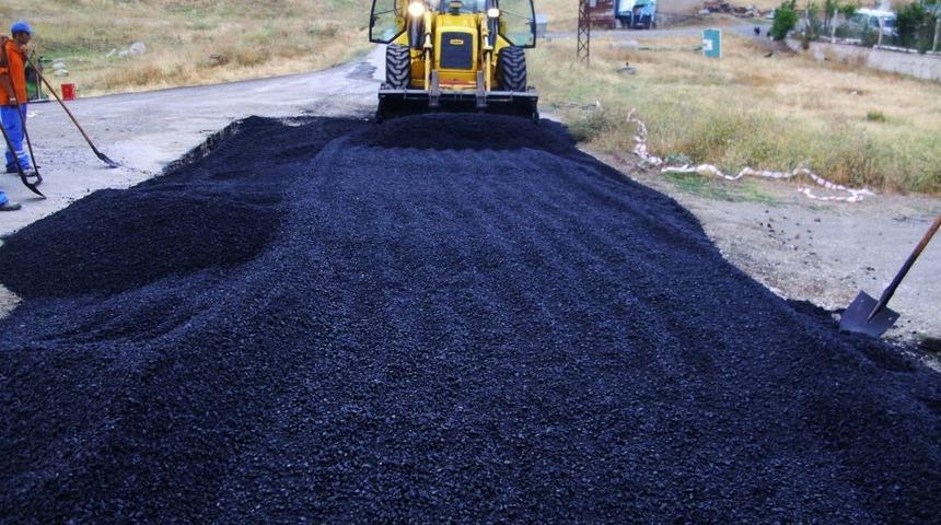 Pursaklar&rsquo;a 15 Bin Ton Asfalt Serildi