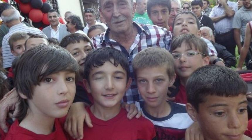 Eskişehirspor'un Efsane Amigosu ''amigo Orhan''ı Duygulandıran Tablo