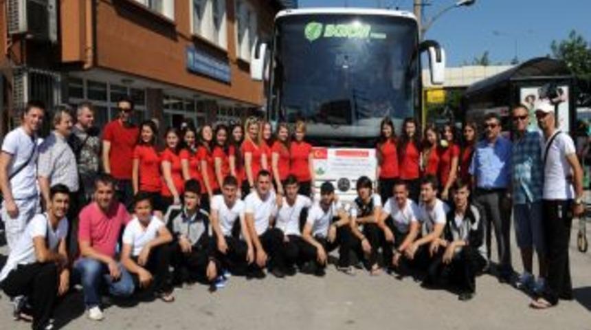 Halk Dansları Turneye Gitti