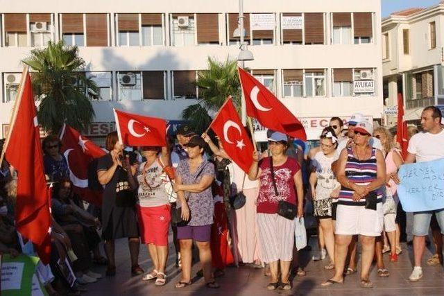 Ayvalık&rsquo;ta Gezi Parkı Tepkileri S&uuml;r&uuml;yor 2