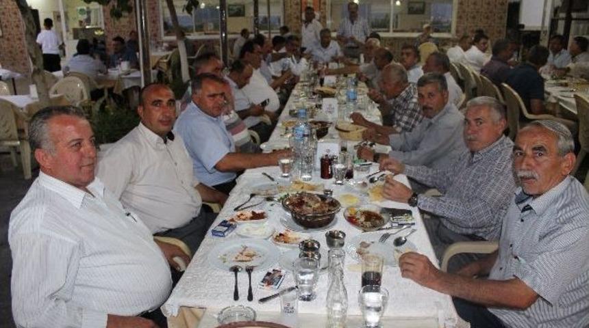 Muhtarlar&rsquo;dan Binbaşı Seydi Salman&rsquo;a Veda Yemeği