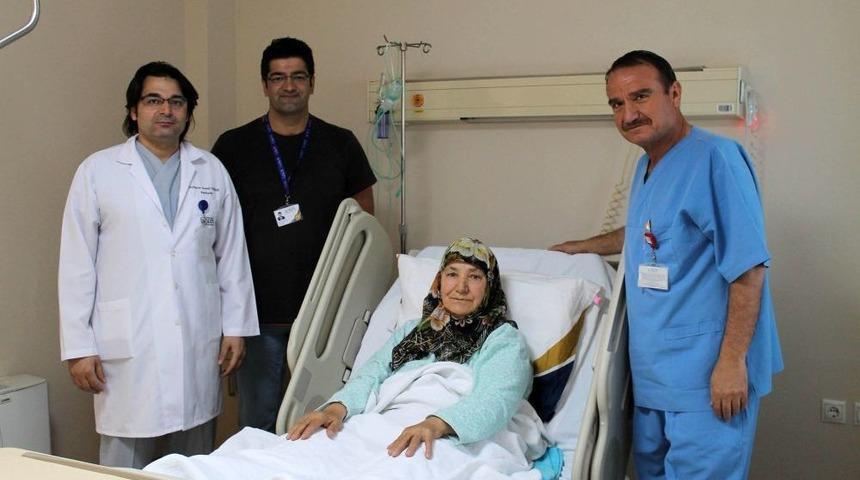 Kesilmeden, Kanamadan Kalp Kapakları Değişti