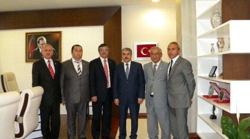 Kızılay&rsquo;dan Vali &Ccedil;ınar&rsquo;a Ziyaret