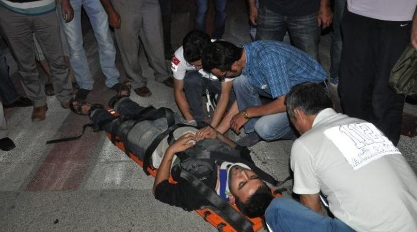 &Ccedil;arptığı Motosiklet S&uuml;r&uuml;c&uuml;s&uuml;n&uuml; Bırakıp Ka&ccedil;tı