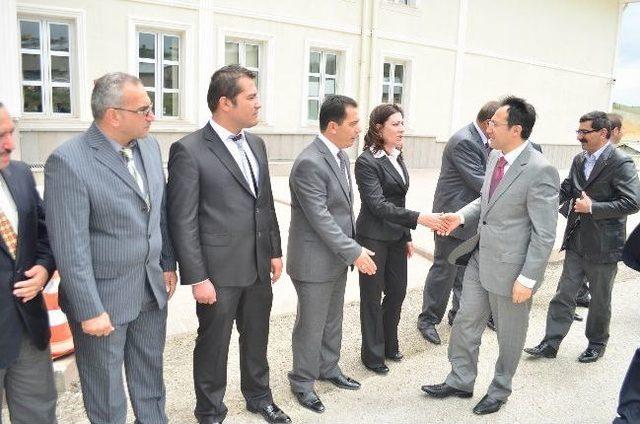 Vali Akdemir&rsquo;den Refahiye İl&ccedil;esine Ziyaret 1