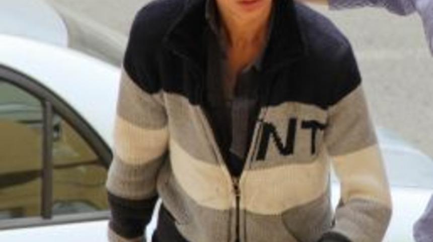 Bı&ccedil;aklı Saldırıya Uğrayan Gen&ccedil; Ağır Yaralandı