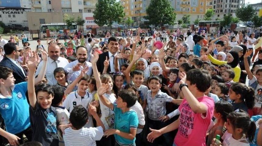 Başkan Fadıloğlu&rsquo;ndan Eğitim G&ouml;ren Suriye&rsquo;li &Ccedil;ocuklara Ziyaret