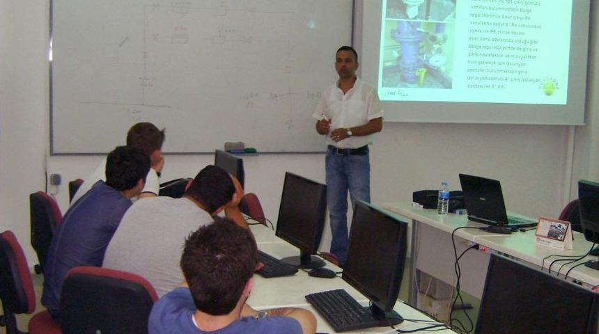 &Uuml;niversite &Ouml;ğrencileri Bursagaz'da Eğitim Aldı