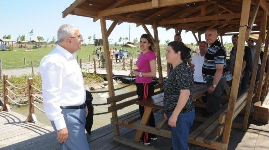 Çorlu Belediyesi Toplum Ruh Sağlığı Merkezi’nde Tedavi Gören Vatandaşlar İçin Piknik Düzenledi