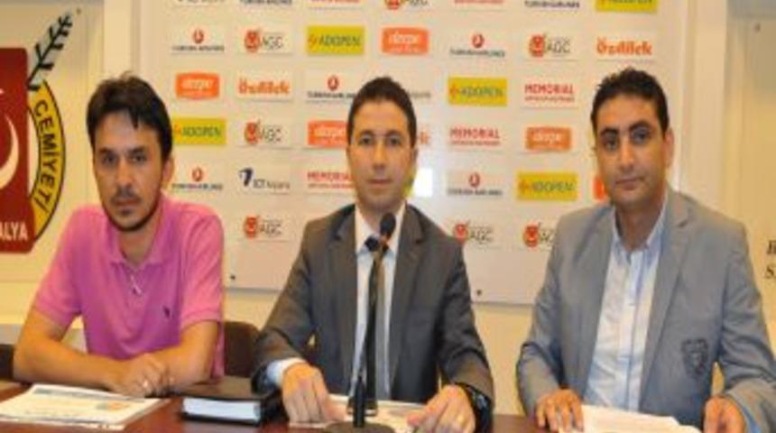 'Yerel Se&ccedil;imin Sonucunu Aday Belirleyecek'